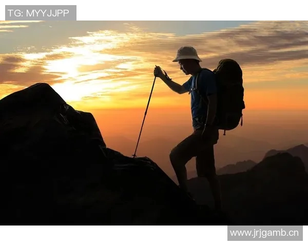 极限运动的魅力与挑战:深入探讨杭州极限运动队的默契配合与团队精神 极限运动的魅力与挑战:深入探讨杭州极限运动队的默契配合与团队精神